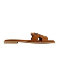 Klapki Lee Estill Slider Low 50251024 35A brązowe. Brązowe klapki damskie bez wzorów, z gumy, bez obcasa, bez zapięcia. Za 217.39 zł.