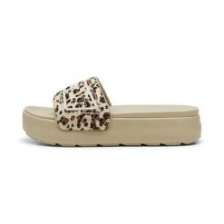 Klapki damskie Puma Karmen Slide. Brązowe klapki damskie Puma, bez wzorów, z materiału, bez obcasa, bez zapięcia. Za 153.99 zł.