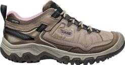 Damskie buty trekkingowe Keen Targhee IV WP. Brązowe obuwie trekkingowe damskie Keen, z materiału, bez zapięcia. Za 635.45 zł.
