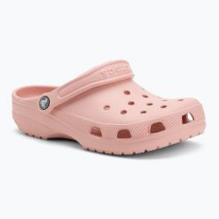 Klapki Crocs Classic. Czerwone klapki damskie Crocs, bez wzorów, bez obcasa, bez zapięcia. Za 209.00 zł.