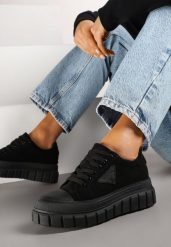 Czarne Sneakersy Vices na Grubej Podeszwie z Geometryczną Aplikacją Leanae. Czarne obuwie sportowe damskie Born2be, z jeansu, bez zapięcia. Za 79.99 zł.
