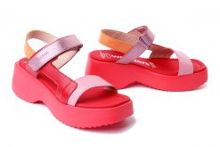 WONDERS D-9725 Talla rojo, sandały damskie. Czerwone sandały damskie Wonders, bez wzorów, bez obcasa, bez zapięcia. Za 431.92 zł.