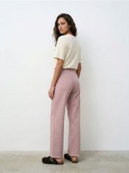 Jeansy wide leg z cyrkoniami - różowy. Czerwone jeansy damskie Sinsay. Za 89.99 zł.