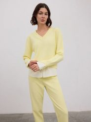 BGN Sweter w kolorze żółtym rozmiar: 40. Żółte swetry klasyczne damskie BGN, z wełny, bez kołnierzyka. Za 150.95 zł.