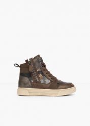 Sneakersy Mustang z wysoką cholewką i zamkiem. Brązowe obuwie sportowe casual damskie bonprix, bez zapięcia. Za 349.99 zł.