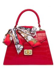 ORE10 Skórzana torebka "Sonos" w kolorze czerwonym - 28 x 21 x 10 cm rozmiar: onesize. Czerwone torebki klasyczne damskie ORE10, z materiału, przez ramię, bez dodatków. Za 304.99 zł.