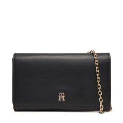 Torebka Tommy Hilfiger. Czarne torebki wieczorowe damskie Tommy Hilfiger, bez wzorów, bez dodatków. Za 269.99 zł.