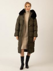 APART Płaszcz zimowy w kolorze khaki rozmiar: 38. Brązowe płaszcze damskie Apart, na zimę, bez wzorów, z puchu, bez kaptura. Za 368.96 zł.