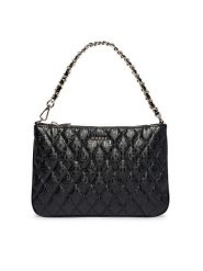 Guess Torebka PW7590 P6474 Czarny. Czarne torebki wieczorowe damskie Guess, z aplikacjami, ze skóry, bez dodatków. Za 264.99 zł.
