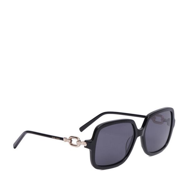 Okulary przeciwsłoneczne Nine West. Czarne okulary przeciwsłoneczne damskie Nine West. Za 149.99 zł.