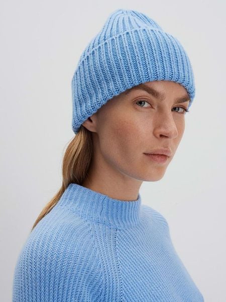 Someday Czapka w kolorze błękitnym rozmiar: onesize. Niebieskie czapki damskie someday., bez wzorów, prążkowane. Za 110.04 zł.