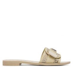Klapki Guess. Żółte klapki damskie Guess, z aplikacjami, bez obcasa, bez zapięcia. Za 339.99 zł.