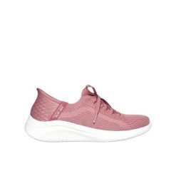 Buty do chodzenia damskie Skechers Slip-ins Ultra Flex 3.0. Czerwone obuwie sportowe damskie Skechers, z materiału, bez zapięcia, do biegania. Za 349.99 zł.