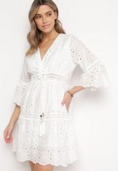 Biała Bawełniana Sukienka w Stylu Boho z Ażurowym Wzorem Elsenia. Białe sukienki damskie Born2be, w ażurowe wzory, z bawełny, boho, bez ramiączek. Za 139.99 zł.