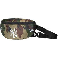 Saszetka nerka New Era MLB Mini New York Yankees. Nerki i saszetki damskie New Era, bez wzorów. Za 59.99 zł.