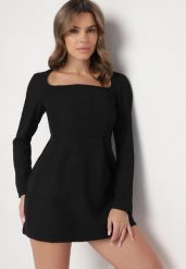 Czarna Sukienka Taliowana z Kwadratowym Dekoltem Jelzemis. Czarne sukienki damskie Born2be, bez wzorów, eleganckie, bez ramiączek. W wyprzedaży za 118.99 zł.