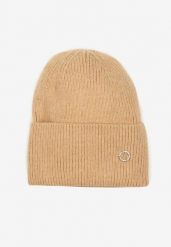 Beżowa Czapka z Angorą w Stylu Beanie Ozdobiona Aplikacją Delarielis. Brązowe czapki damskie Born2be, z aplikacjami. Za 49.99 zł.