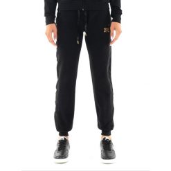 Spodnie dresowe z bawełna z sznurek regulacyjny na co dzień. Czarne obuwie sportowe damskie LEONE 1947 APPAREL, bez wzorów, z bawełny. W wyprzedaży za 124.24 zł.