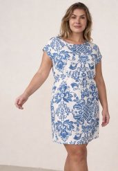 Niebieska Pudełkowa Sukienka z Wiskozy w Stylu Casual z Wiązanym Paskiem Tepena. Niebieskie sukienki damskie Born2be, bez wzorów, z jeansu, casualowe, bez ramiączek. Za 59.99 zł.