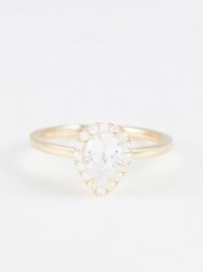 L'OR by Diamanta Złoty pierścionek "Greenwich" z cyrkoniami rozmiar: 48. Żółte pierścionki damskie L'OR by Diamanta, z cyrkonią, złote. Za 635.42 zł.