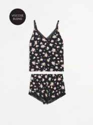 Piżama dwuczęściowa z kwiatowym wzorem - czarny. Czarne piżamy damskie Sinsay, bez wzorów, bez ramiączek. Za 39.99 zł.