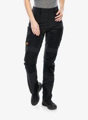 Spodnie trekkingowe damskie Fjallraven Keb Agile Winter Trousers. Czarne spodnie sportowe damskie Fjällräven, na zimę, bez wzorów, z bawełny, narciarskie. Za 1,033.99 zł.