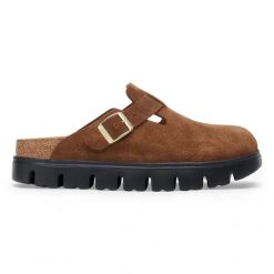 BIRKENSTOCK Boston Chunky LEVE Dark Tea/Black Klapki damskie. Brązowe klapki damskie Birkenstock, bez wzorów, z dzianiny, bez obcasa, na platformie, bez zapięcia. Za 499.99 zł.