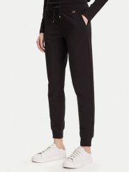 EA7 Emporio Armani Spodnie dresowe 7W000461 AF13135 UC001 Czarny Regular Fit. Czarne spodnie dresowe damskie EA7 Emporio Armani, xs, bez wzorów, z bawełny. Za 349.99 zł.