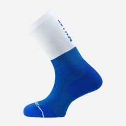 Skarpety do biegania MILLET Intense Crew Socks M. Białe skarpetki damskie Millet, bez wzorów, z dzianiny. Za 69.00 zł.