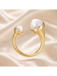 Les Petites Précieuses Pozłacany pierścionek z masą perłową rozmiar: 58. Białe pierścionki damskie Les Petites Précieuses, z perłą, pozłacane. Za 301.45 zł.