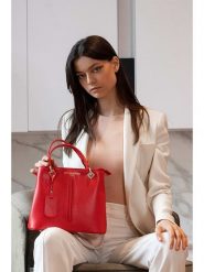 Victor & Hugo Paris Skórzana torebka "Flamme" w kolorze czerwonym - 28 x 24 x 14 cm rozmiar: onesize. Czerwone torebki klasyczne damskie Victor & Hugo Paris, z materiału, przez ramię, bez dodatków. Za 347.99 zł.