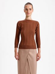 BGN Sweter w kolorze jasnobrązowym rozmiar: 40. Brązowe swetry klasyczne damskie BGN, bez kołnierzyka. Za 83.42 zł.