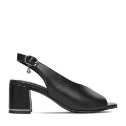 Sandały Lasocki. Czarne sandały damskie Lasocki, bez wzorów, bez obcasa, na słupku, bez zapięcia. Za 229.99 zł.