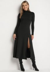 Czarna Sukienka z Półgolfem Taliowana z Rozcięciem na Boku Sailea. Czarne sukienki damskie Born2be, bez wzorów, eleganckie, bez ramiączek. W wyprzedaży za 127.49 zł.