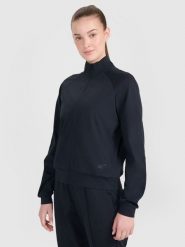4F Bluza treningowa regular szybkoschnąca damska - czarna M. Czarne bluzy damskie 4F, m, bez wzorów, z dzianiny. W wyprzedaży za 99.99 zł.