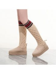 C'M Kozaki w kolorze beżowym rozmiar: 41. Brązowe kozaki damskie C'M, na zimę, bez obcasa, na platformie, bez zapięcia. Za 130.99 zł.