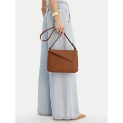 Torebka GINO ROSSI. Brązowe torebki klasyczne damskie Gino Rossi, bez dodatków. Za 199.99 zł.