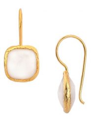 L'Atelier de Gaia Pozłacane kolczyki z kamieniem księżycowym rozmiar: onesize. Brązowe kolczyki damskie L'Atelier de Gaia, z kamieniem księżycowym, pozłacane, z zapięciem typu bigiel. Za 39.99 zł.