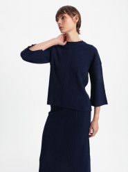 BGN Sweter w kolorze granatowym rozmiar: 40. Niebieskie swetry klasyczne damskie BGN, z wełny, bez kołnierzyka. Za 74.63 zł.