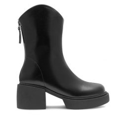 Botki Jenny Fairy. Czarne botki damskie Jenny Fairy, bez obcasa, na słupku, bez zapięcia. Za 199.99 zł.