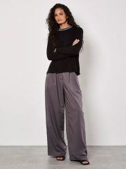 Apricot Koszulka w kolorze czarnym rozmiar: S. Czarne koszulki damskie Apricot, s, bez wzorów, bez kołnierzyka, bez ramiączek. Za 70.08 zł.