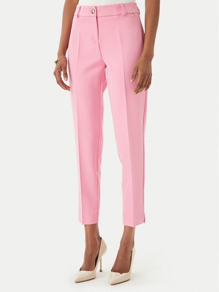 Maryley Spodnie materiałowe 26EB52Z/43BB Różowy jasny Regular Fit. Czerwone spodnie materiałowe damskie Maryley, bez wzorów, z materiału. Za 229.99 zł.