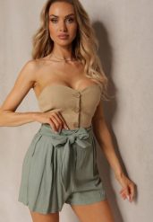 Zielone Szorty z Bawełny z Gumką w Talii i Paskami po Bokach Nellvina. Zielone szorty damskie Renee, bez wzorów, z bawełny. Za 44.99 zł.
