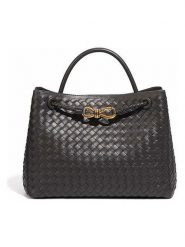 SUVRAI Torebka w kolorze antracytowym - 30 x 23 x 13 cm rozmiar: onesize. Czarne torebki klasyczne damskie SUVRAI, z materiału, bez dodatków. Za 152.99 zł.