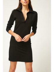 Milan Kiss Sukienka w kolorze czarnym rozmiar: L. Czarne sukienki damskie Milan Kiss, bez wzorów, bez ramiączek. Za 130.99 zł.