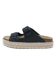 Billowy Klapki w kolorze czarnym rozmiar: 38. Czarne klapki damskie Billowy, bez wzorów, z otwartym noskiem, bez obcasa, bez zapięcia. Za 95.92 zł.
