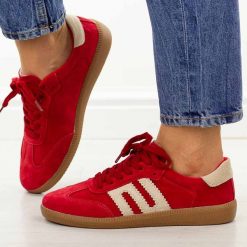 Czerwone skórzane półbuty damskie Filippo Dp7549/26. Czerwone półbuty damskie Filippo, na jesień, bez wzorów, z jeansu, bez obcasa, na płaskiej podeszwie, bez zapięcia. Za 239.00 zł.