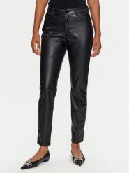JDY Spodnie z imitacji skóry Soey 15328299 Czarny Skinny Fit. Czarne rurki damskie JDY, bez wzorów, ze skóry. Za 99.99 zł.