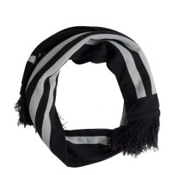 Szalik All Blacks. Czarne szaliki damskie Adidas, bez wzorów, z dzianiny. W wyprzedaży za 90.35 zł.