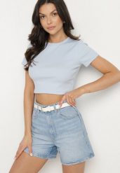 Jasnoniebieski Bawełniany Prążkowany T-shirt Nelzedi. Niebieskie t-shirty damskie Born2be, m, bez wzorów, z bawełny, bez kołnierzyka. Za 19.99 zł.